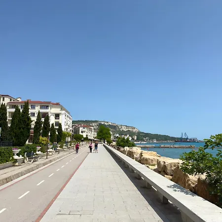 Апартамент Alegria Complex Carpe Diem Балчик